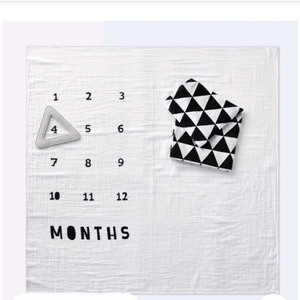 SOLD elsewhere Muslin blankets and Frame set